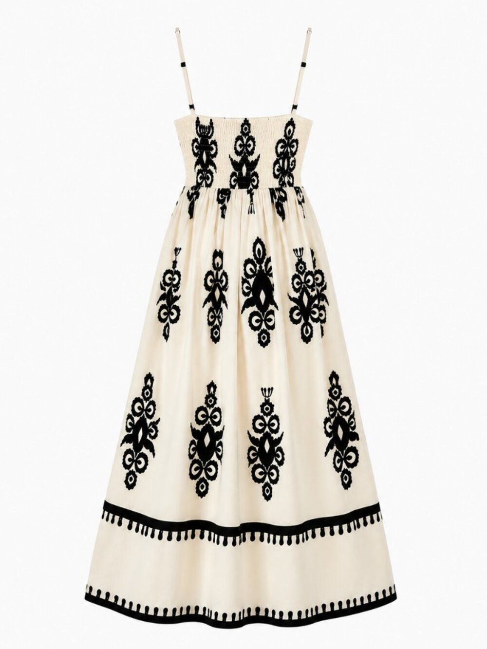 VeronaChic - Elegant Side Slit White & Black Maxi Dress - Picture 4 of 4